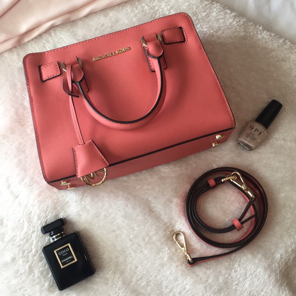 MICHAEL KORS | Small Dillon w Strap